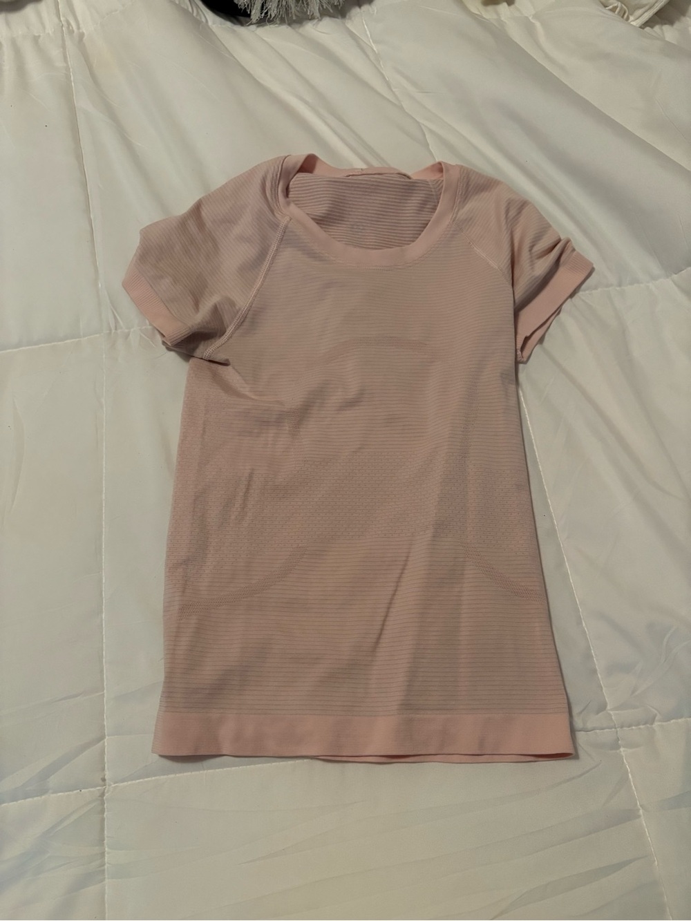 Lululemon light pink swiftly top
